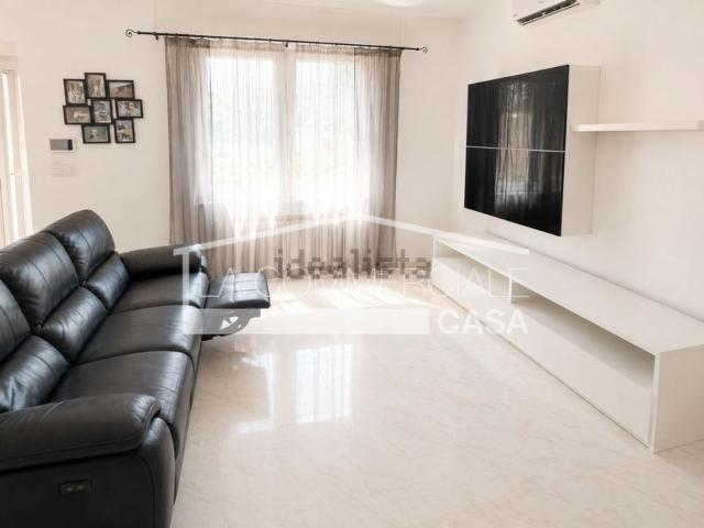 Villetta bifamiliare in vendita di 110 m² in Via Palma il Vecchio