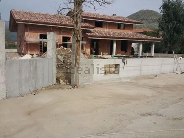 Villetta bifamiliare in vendita di 110 m² in Via Porchio