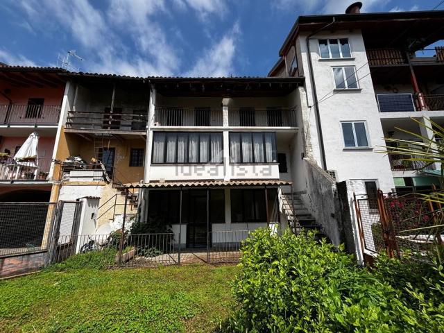 Villetta bifamiliare in vendita di 110 m² in Via Roma, 14