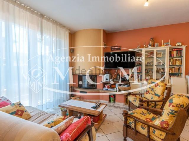 Villetta bifamiliare in vendita di 110 m² in Viale della Repubblica