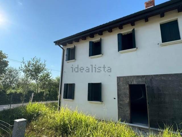 Villetta bifamiliare in vendita di 110 m²