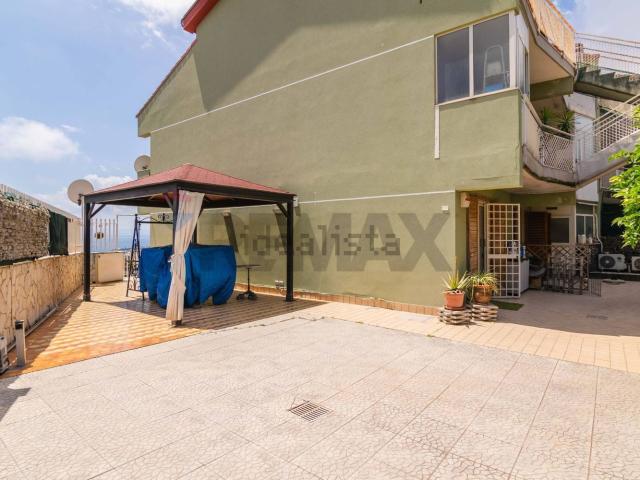 Villetta bifamiliare in vendita di 110 m²
