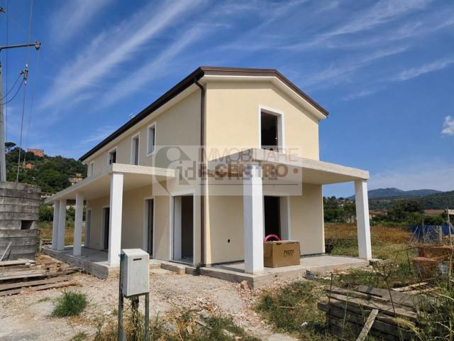 Villetta bifamiliare in vendita di 110 m²