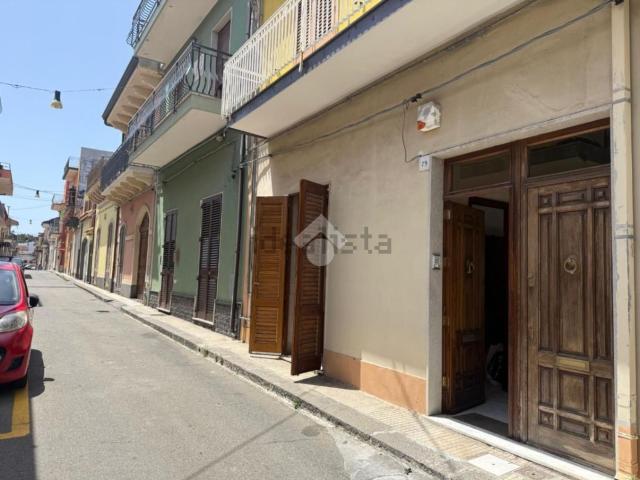 Villetta bifamiliare in vendita di 111 m² in Via Francesco Baracca, 79