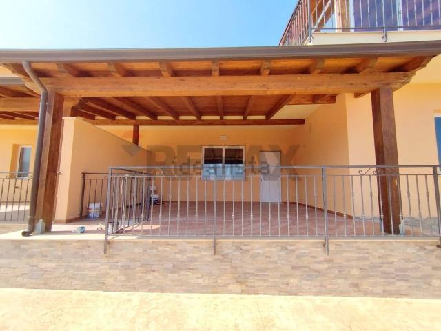 Villetta bifamiliare in vendita di 111 m²