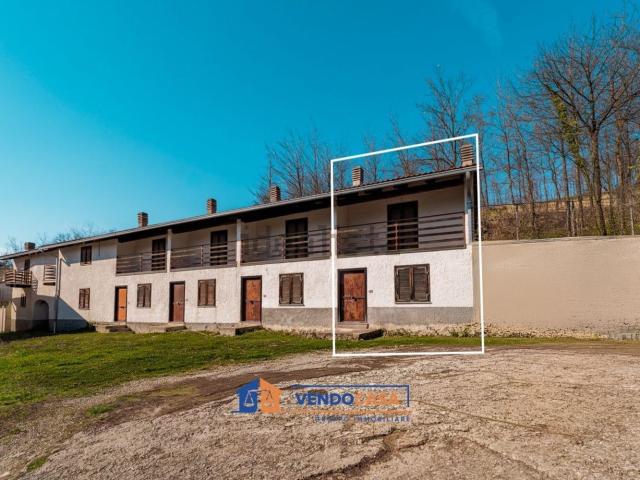 Villetta bifamiliare in vendita di 112 m² in Frazione Rea
