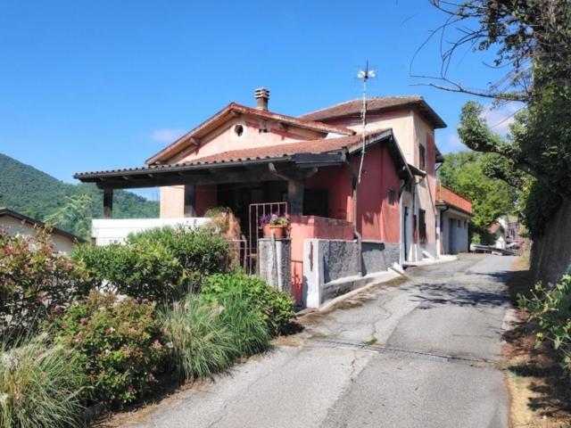 Villetta bifamiliare in vendita di 117 m² in Via Umberto I, 19