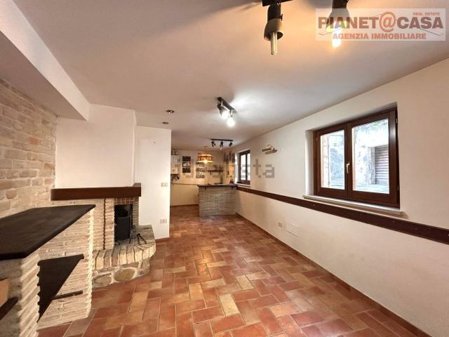 Villetta bifamiliare in vendita di 117 m² in Via Cipolletti, 6
