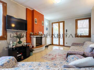 Villetta bifamiliare in vendita di 117 m²