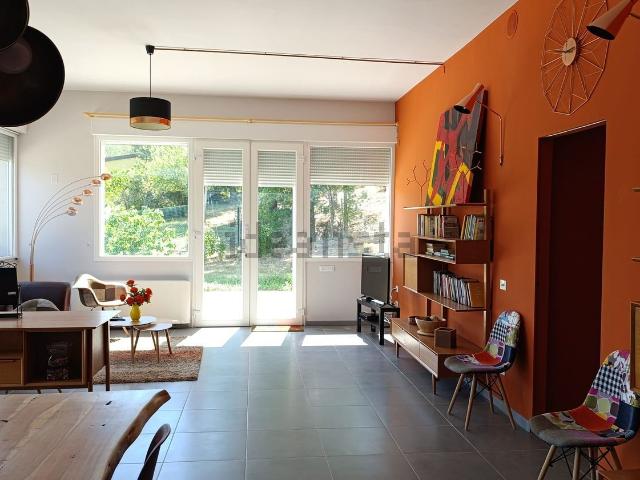 Villetta bifamiliare in vendita di 114 m² in Via Giuseppe Lelli