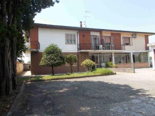 Villetta bifamiliare in vendita di 114 m² in Via Mure, 65