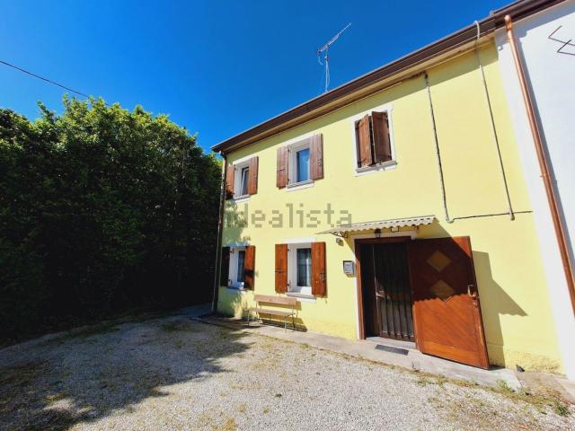 Villetta bifamiliare in vendita di 115 m² in Piazza Vittorio Veneto