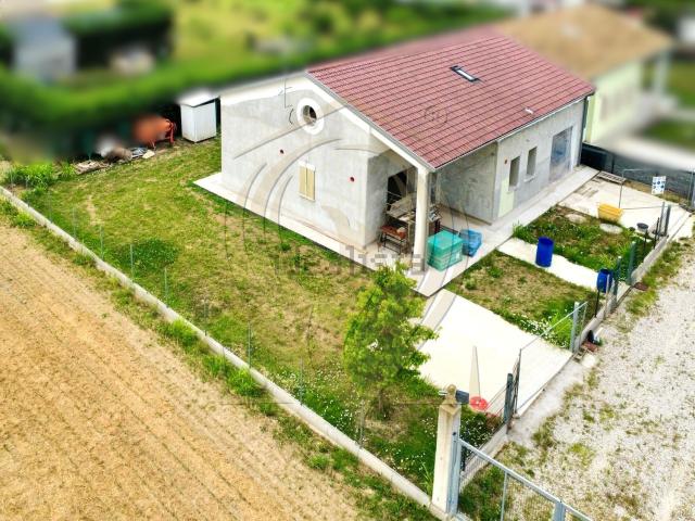 Villetta bifamiliare in vendita di 115 m² in Via Scardovara, 40