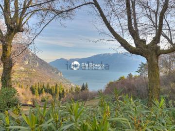 Villetta bifamiliare in vendita di 115 m² in Via Valvestino, 57