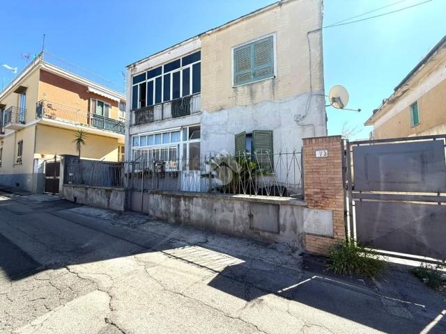 Villetta bifamiliare in vendita di 115 m² in Via Giacomo Leopardi, 5