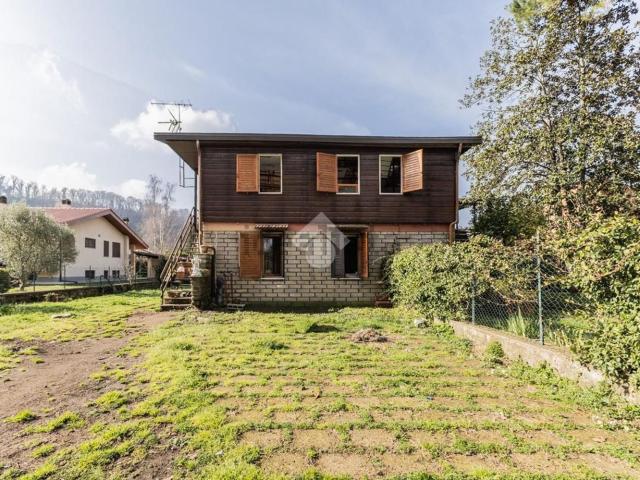 Villetta bifamiliare in vendita di 115 m² in Via Parietario, 7