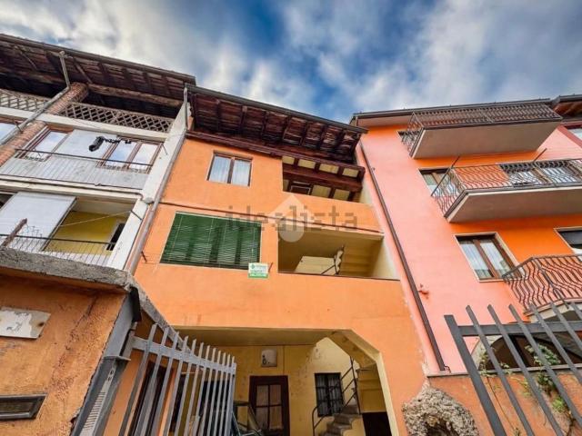 Villetta bifamiliare in vendita di 115 m² in Via Santa Lucia, 4
