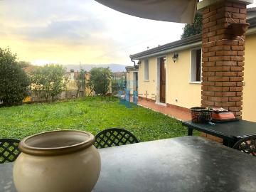 Villetta bifamiliare in vendita di 115 m²