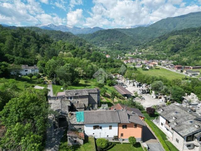 Villetta bifamiliare in vendita di 116 m² in Via Montebracco, 1