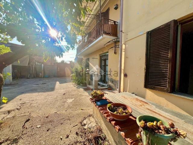 Villetta bifamiliare in vendita di 118 m² in Via Garibaldi, 56