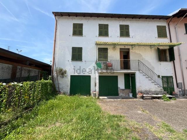 Villetta bifamiliare in vendita di 118 m² in Via Mazzini, 13