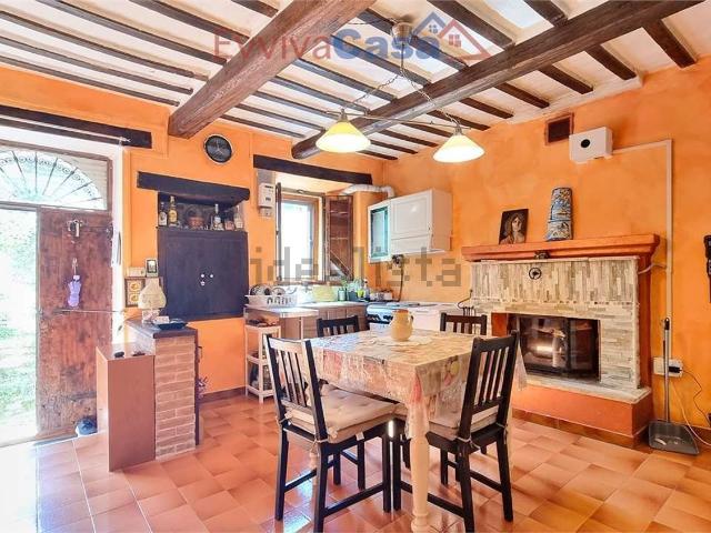Villetta bifamiliare in vendita di 119 m² in Località Capo di Rio, 9