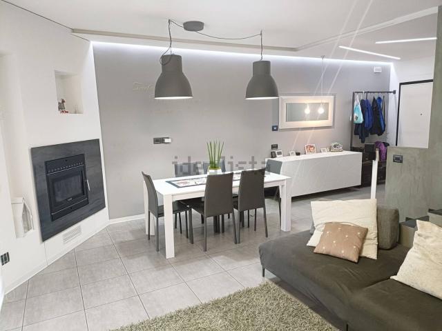 Villetta bifamiliare in vendita di 119 m² in Viale Panama