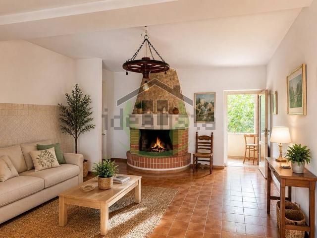Villetta bifamiliare in vendita di 123 m² in Frazione Piano San Pietro