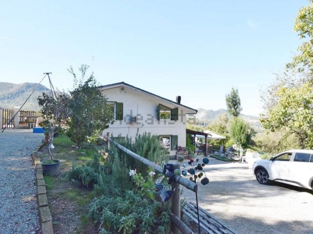 Villetta bifamiliare in vendita di 123 m² in Via Bonelli, 32