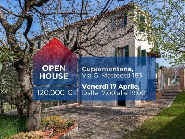 Villetta bifamiliare in vendita di 123 m² in Via Giacomo Matteotti, 183