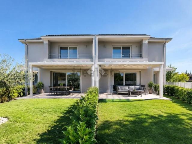 Villetta bifamiliare in vendita di 123 m²
