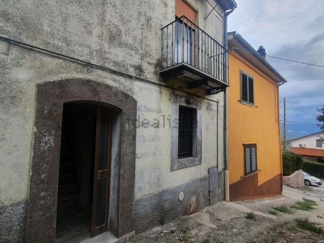 Villetta bifamiliare in vendita di 120 m² in Frazione Valloni
