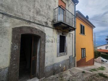Villetta bifamiliare in vendita di 120 m² in Frazione Valloni