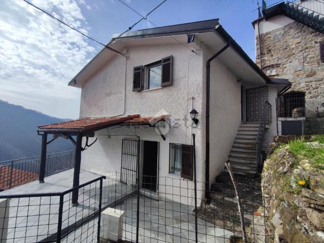 Villetta bifamiliare in vendita di 120 m² in Località Chiappa
