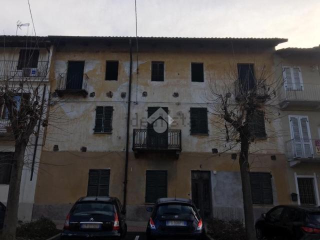 Villetta bifamiliare in vendita di 120 m² in Piazza V. Emanuele II, 34