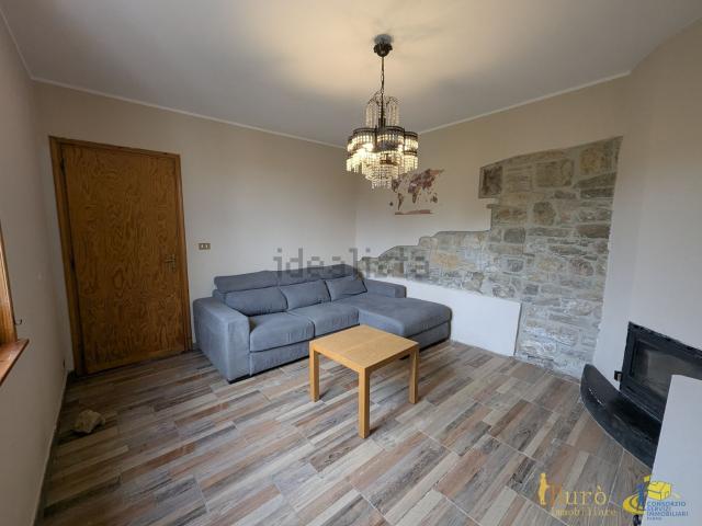 Villetta bifamiliare in vendita di 120 m² in Strada Canesio