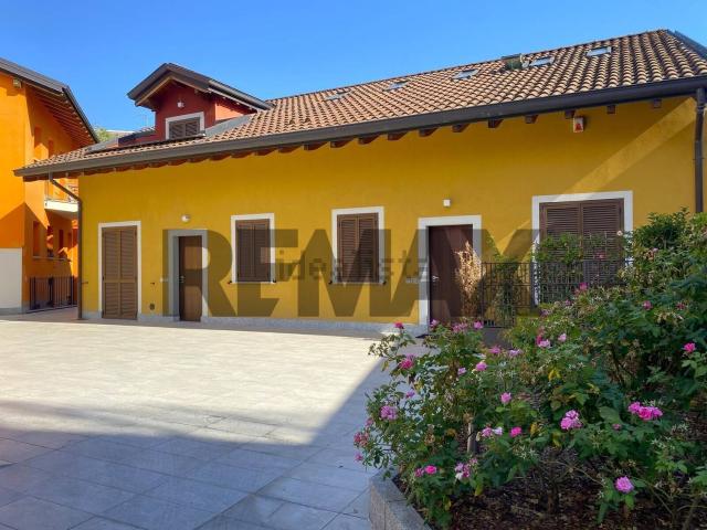 Villetta bifamiliare in vendita di 120 m² in Via Torino, 10