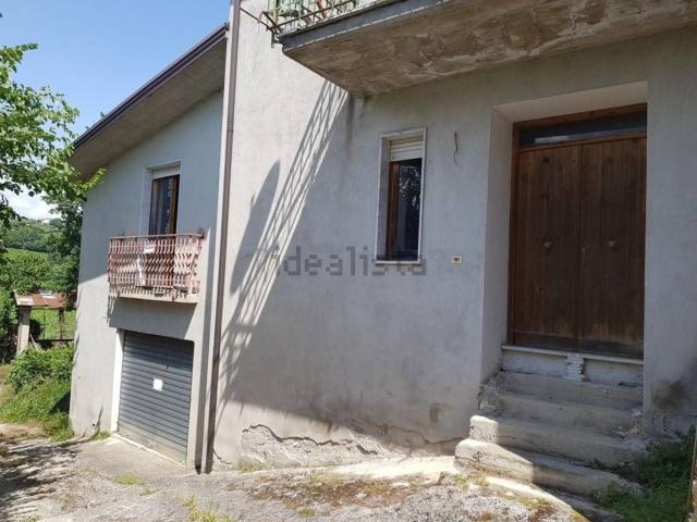 Villetta bifamiliare in vendita di 120 m² in Via Viturano, 5
