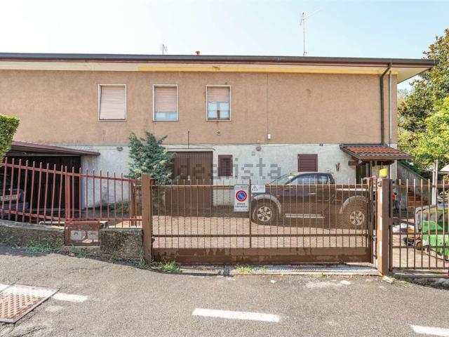 Villetta bifamiliare in vendita di 120 m² in Via XXV Aprile