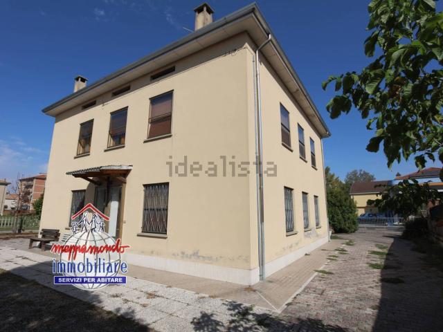 Villetta bifamiliare in vendita di 120 m² in Via Alberelli, 14