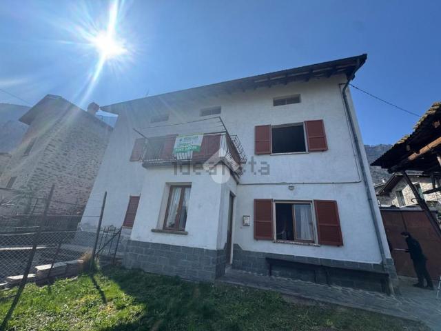 Villetta bifamiliare in vendita di 120 m² in Via Bocchetti