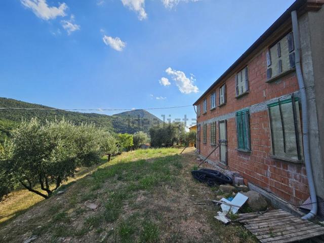 Villetta bifamiliare in vendita di 120 m² in Via Brecale