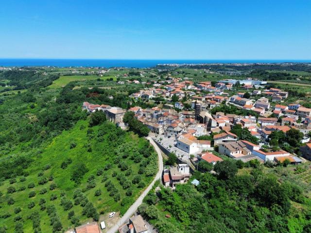 Villetta bifamiliare in vendita di 120 m² in Via Calvario, 17