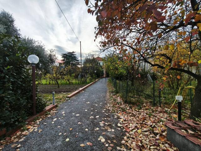 Villetta bifamiliare in vendita di 120 m² in Via Cesare Briano, 3