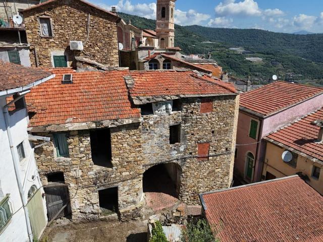 Villetta bifamiliare in vendita di 120 m² in Via Cristoforo Colombo, 10