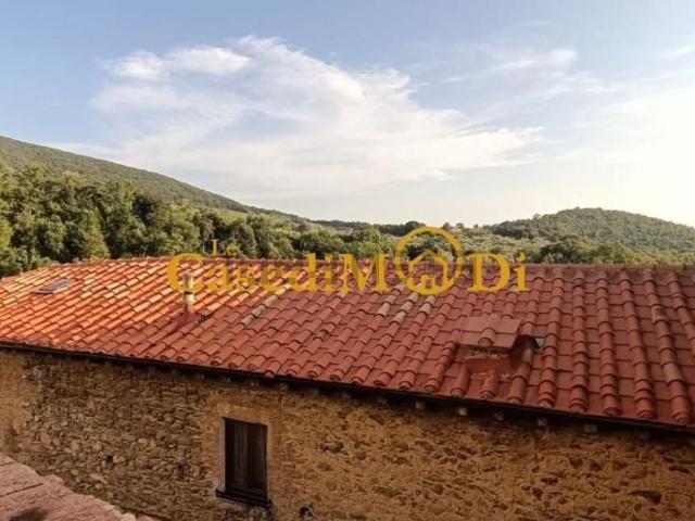Villetta bifamiliare in vendita di 120 m² in Via della Chiesa, 56040