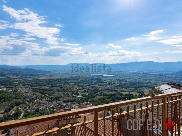 Villetta bifamiliare in vendita di 120 m² in Via di Mezzo