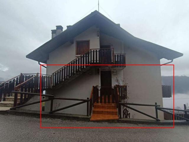 Villetta bifamiliare in vendita di 120 m² in Via Fosse di Sopra