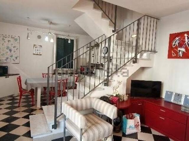 Villetta bifamiliare in vendita di 120 m² in Via G. Papini, 5