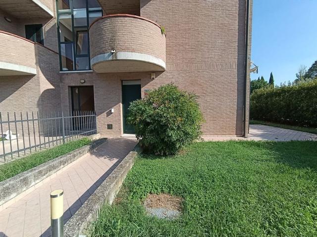 Villetta bifamiliare in vendita di 120 m² in Via Giovanni Pico, 7